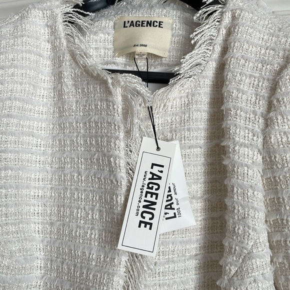 L’Agence Angelina blazer, ivory, size 8 - Picture 5 of 6